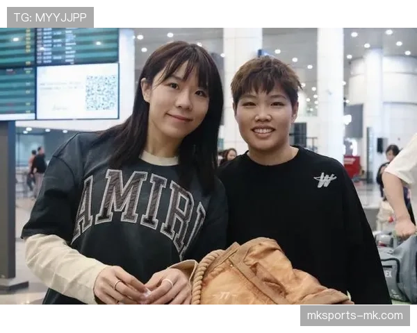 贾一凡赛场上像导演，私下却比明星还爱买买买，天价包包背到炫耀都不眨眼